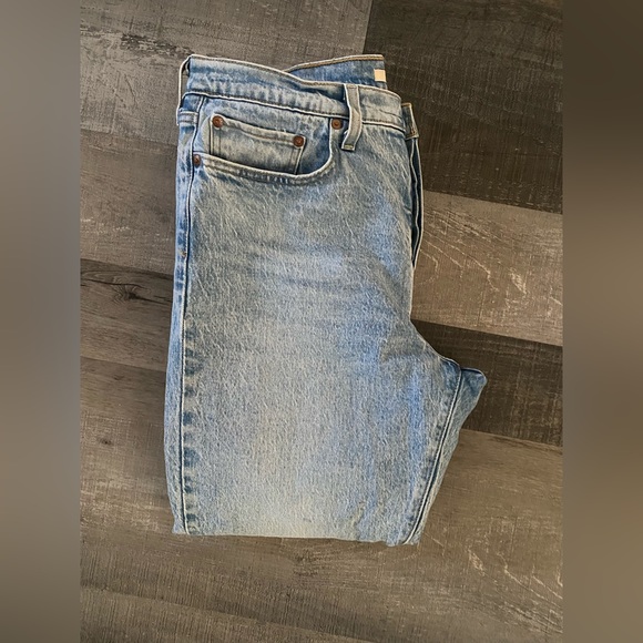 Levi Wedgie Jeans - Picture 2 of 2